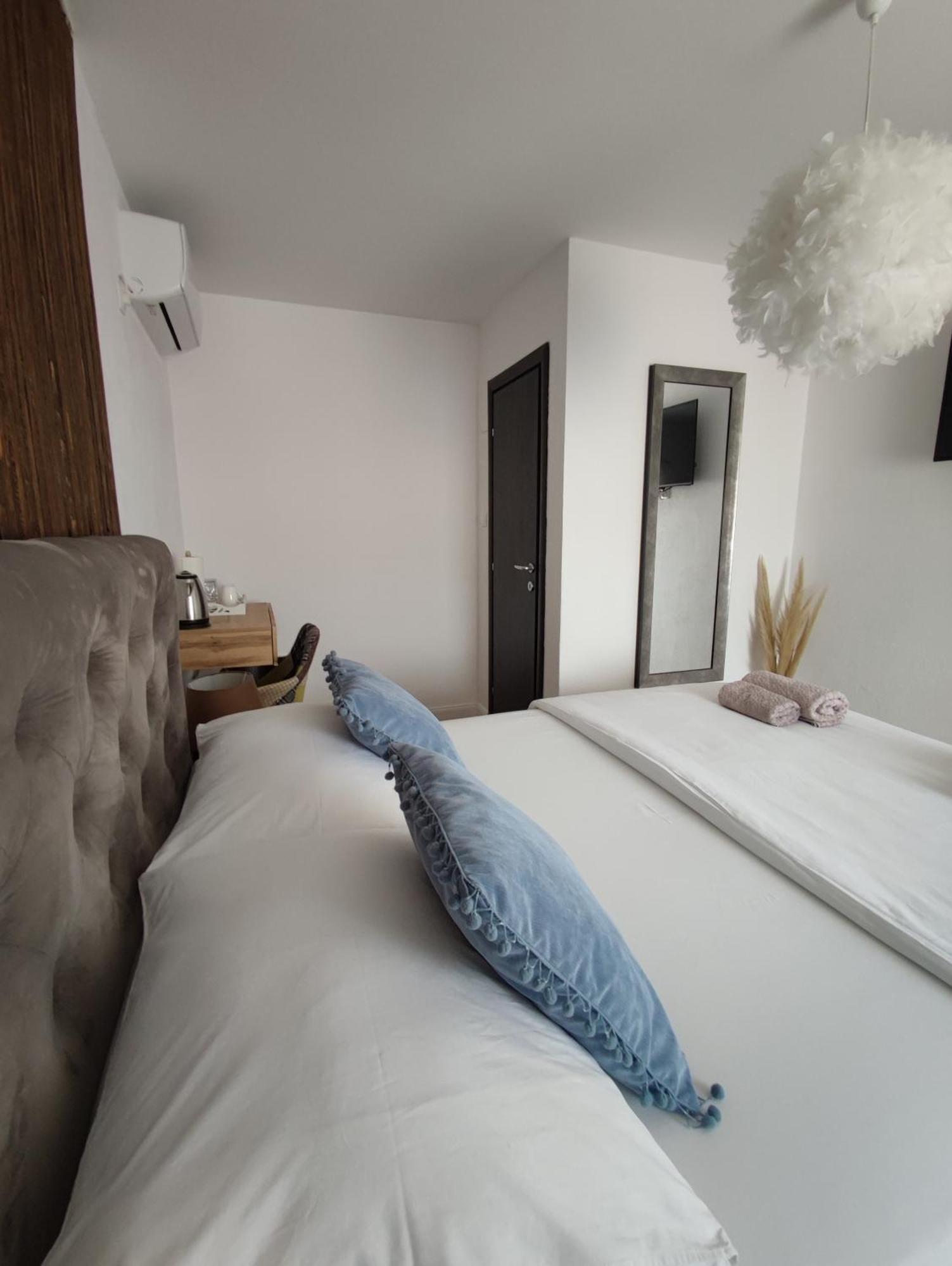 Guest House Exalto Trogir Exterior photo