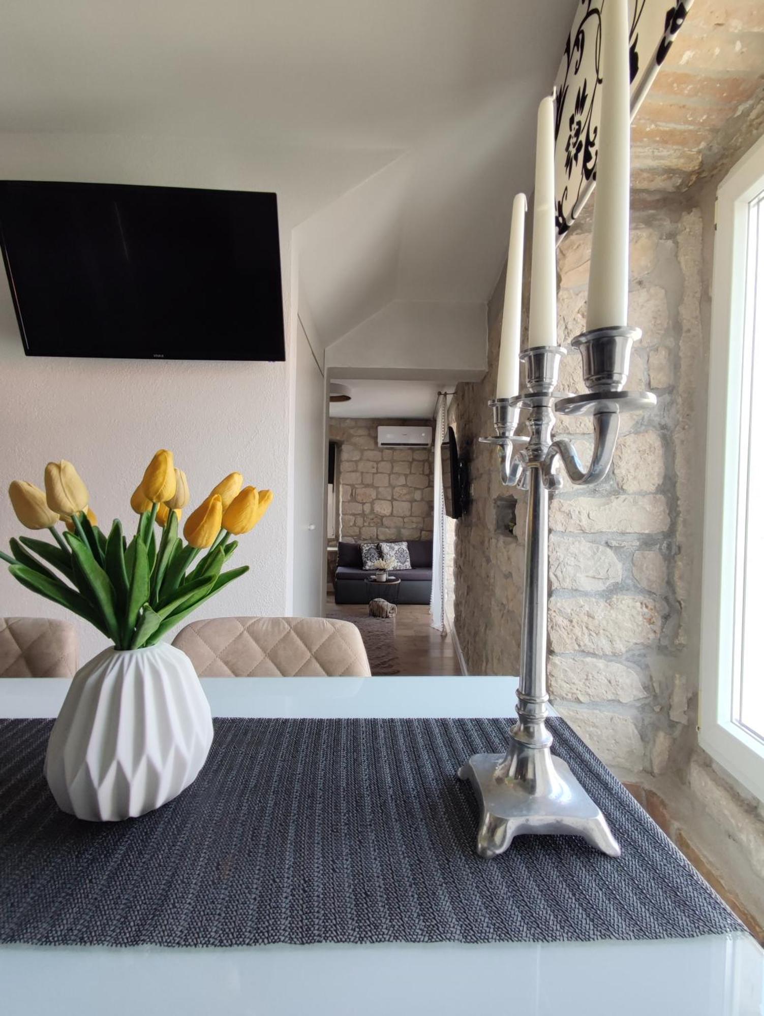 Guest House Exalto Trogir Exterior photo