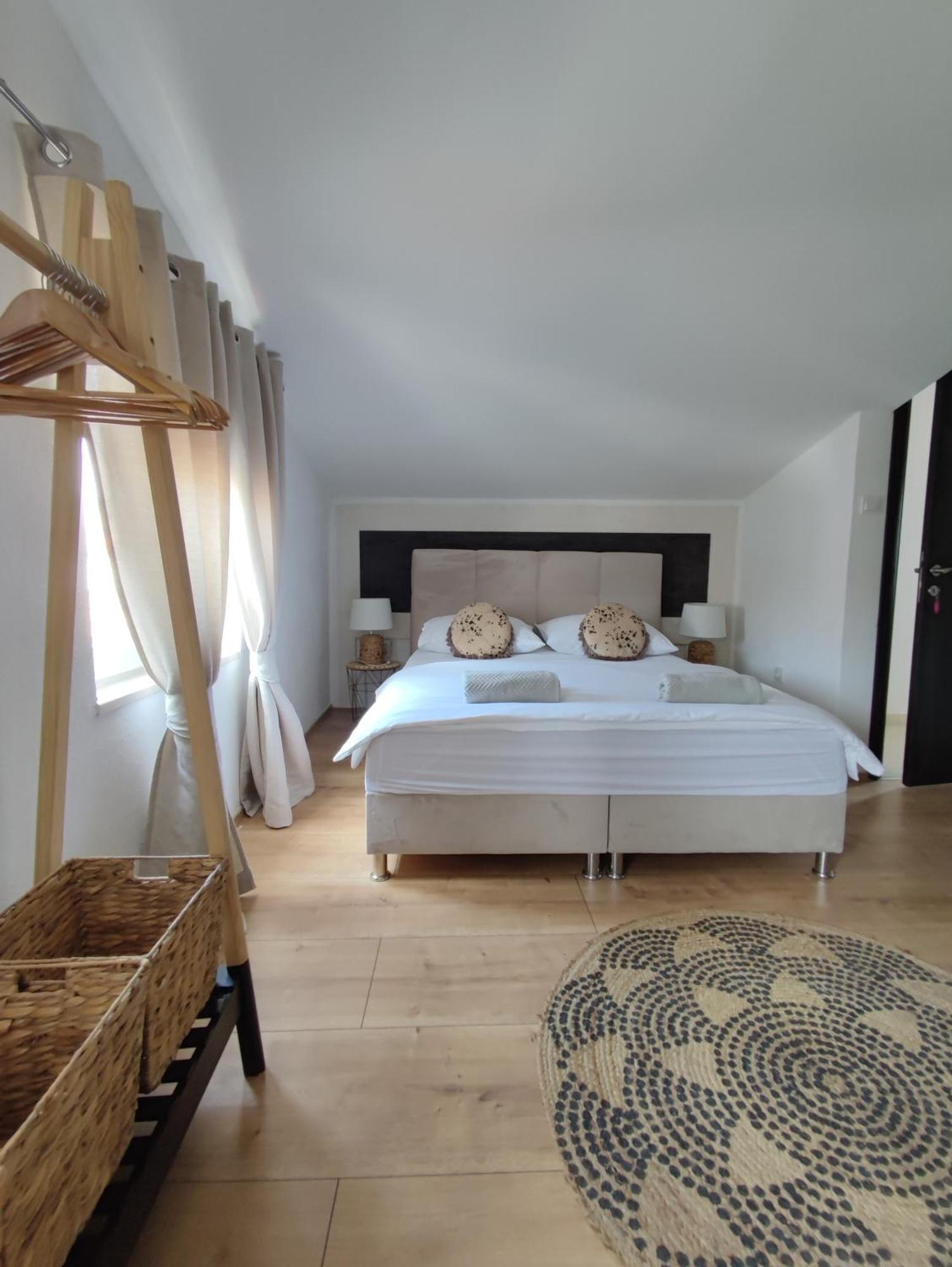 Guest House Exalto Trogir Exterior photo