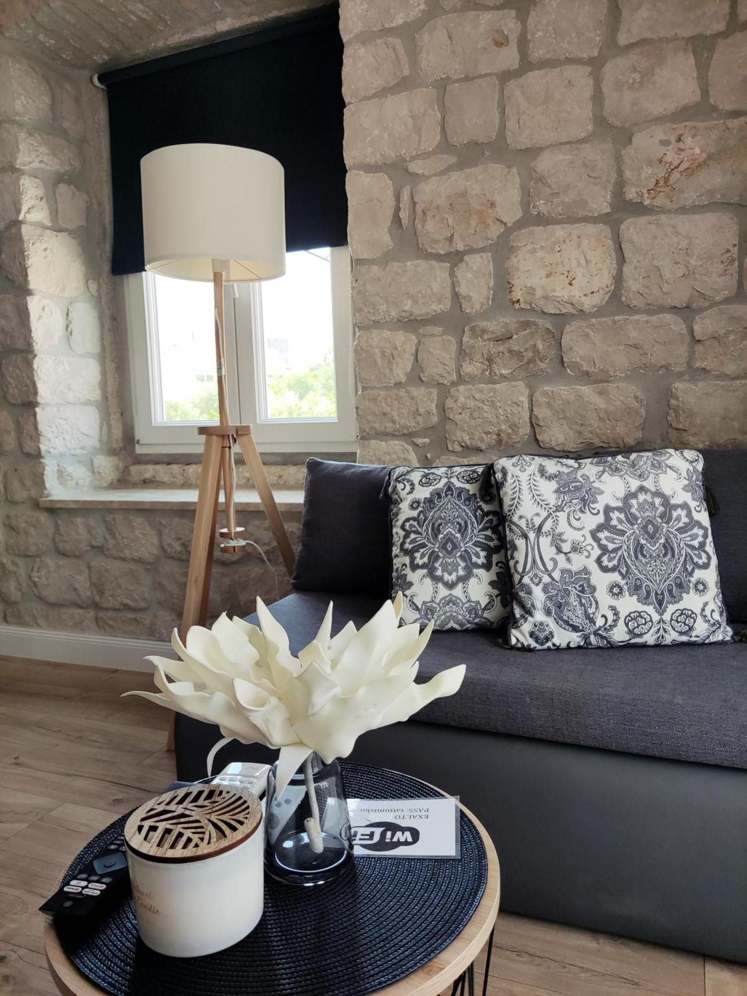 Guest House Exalto Trogir Exterior photo